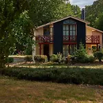 Chateau De Βίλα Salles (Gironde)