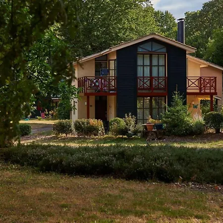 Residence Du Chateau De Salles Villa Salles (Gironde)